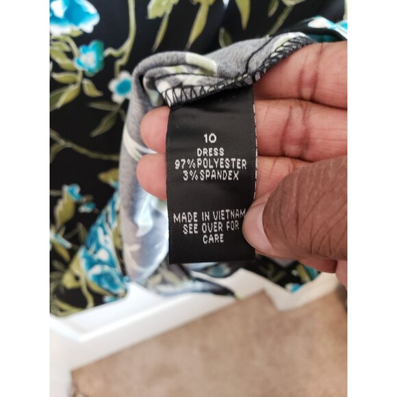 I.N. Studio multicolor floral, short sleeve, no belt, shift dress, size 10 - Picture 6 of 7